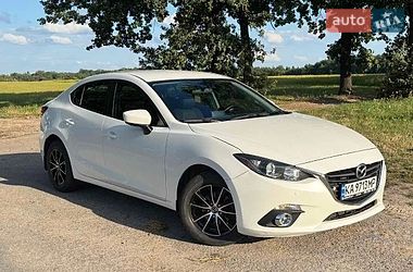 Седан Mazda 3 2015 в Василькове