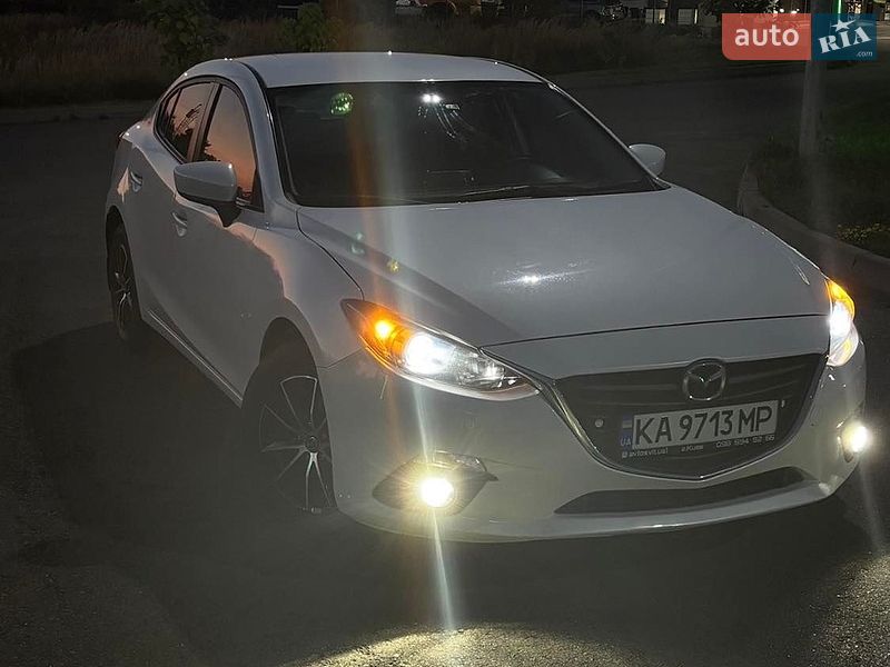 Седан Mazda 3 2015 в Василькові
