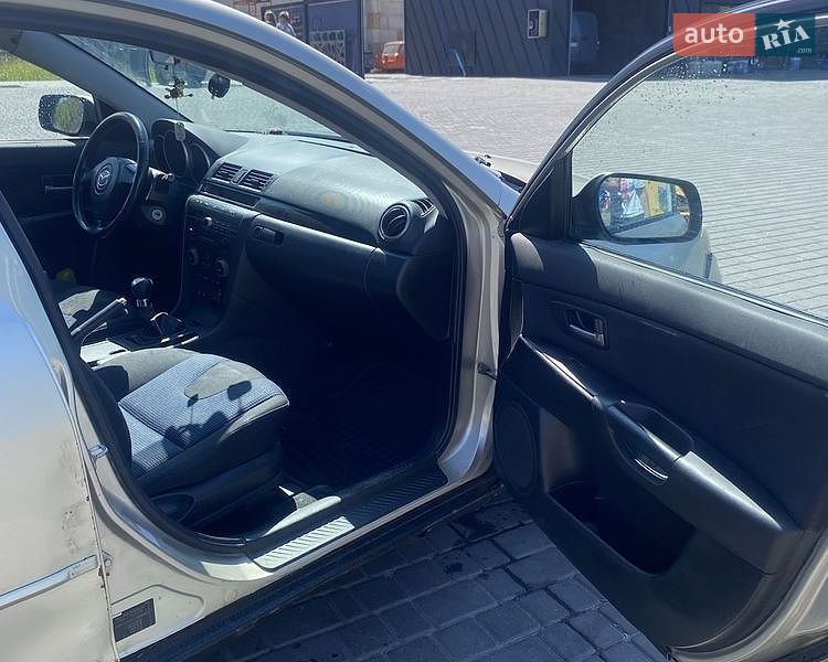 Седан Mazda 3 2004 в Фастові