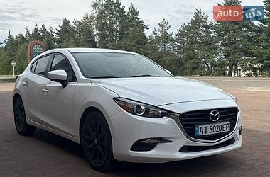 Хэтчбек Mazda 3 2017 в Рожнятове