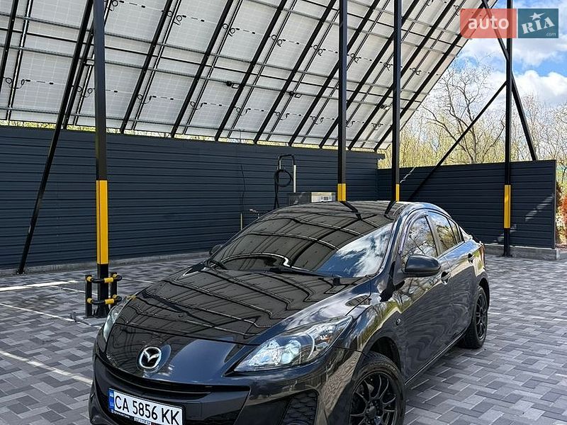 Седан Mazda 3 2011 в Черкассах