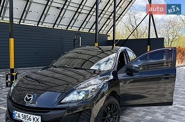 Седан Mazda 3 2011 в Черкассах