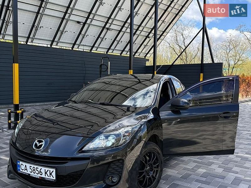 Седан Mazda 3 2011 в Черкассах