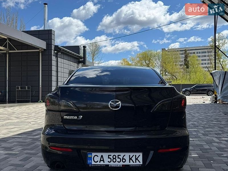 Седан Mazda 3 2011 в Черкассах