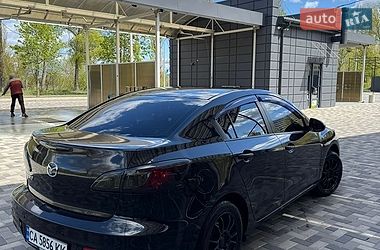 Седан Mazda 3 2011 в Черкассах