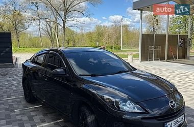 Седан Mazda 3 2011 в Черкассах