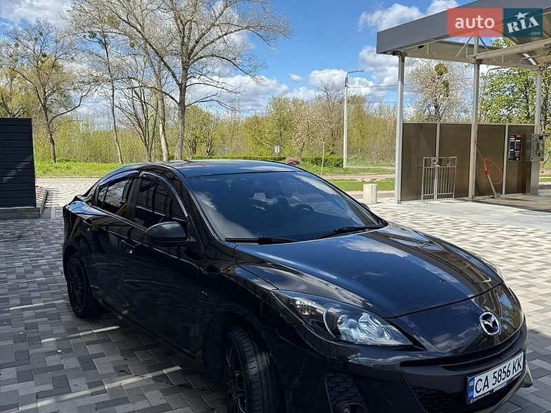 Седан Mazda 3 2011 в Черкассах