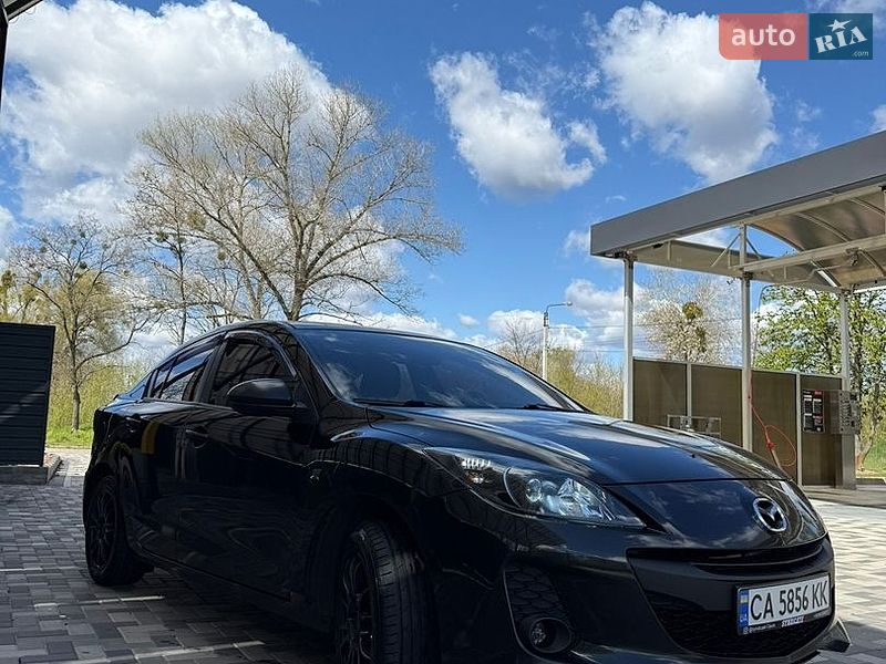 Седан Mazda 3 2011 в Черкассах