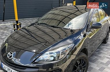 Седан Mazda 3 2011 в Черкассах