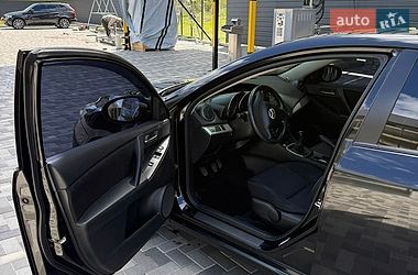 Седан Mazda 3 2011 в Черкассах