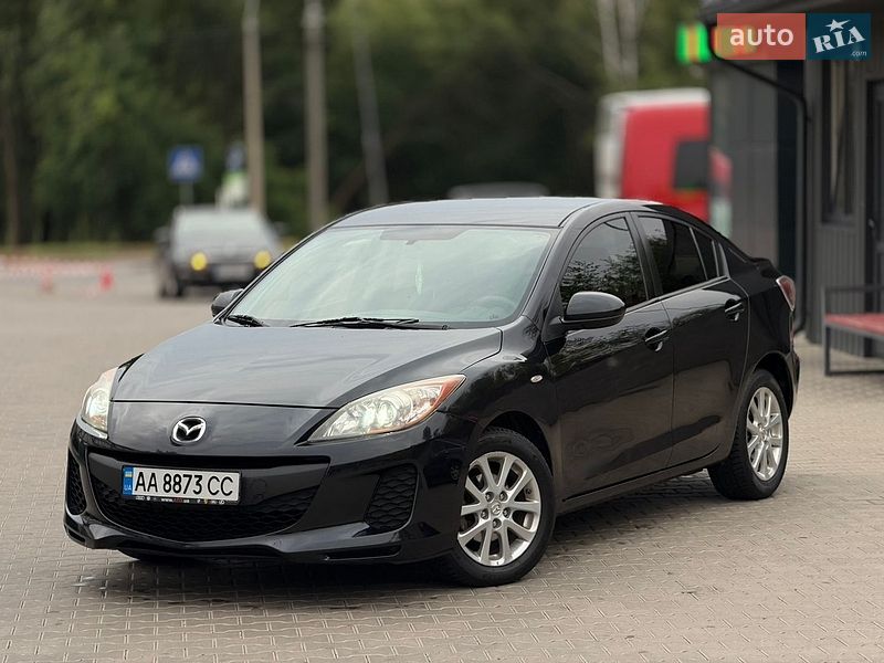 Седан Mazda 3 2013 в Ровно фото Седан Mazda 3 2013 в Ровно