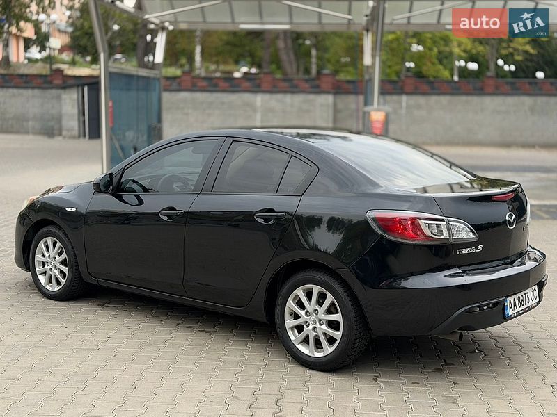 Седан Mazda 3 2013 в Ровно фото 5 Седан Mazda 3 2013 в Ровно