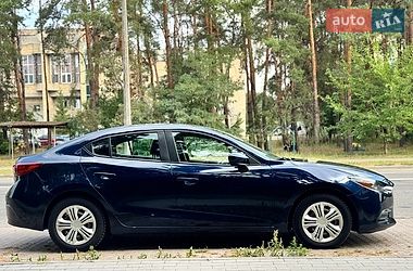 Седан Mazda 3 2017 в Києві