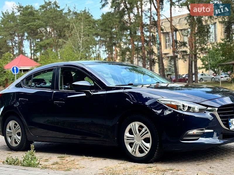 Седан Mazda 3 2017 в Києві