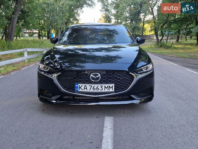 Седан Mazda 3 2020 в Малині