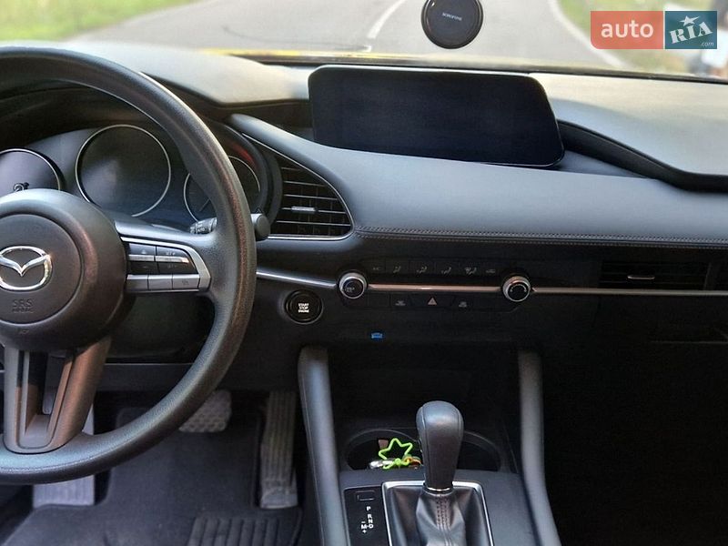 Седан Mazda 3 2020 в Малині