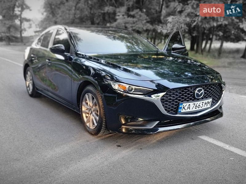 Седан Mazda 3 2020 в Малині