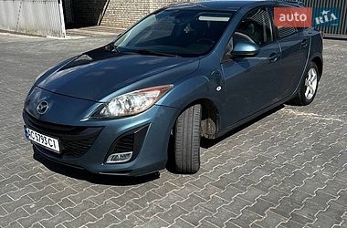 Хэтчбек Mazda 3 2010 в Луцке