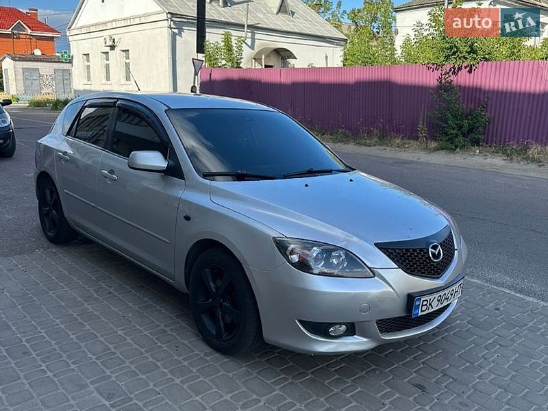 Хетчбек Mazda 3 2006 в Дубровиці