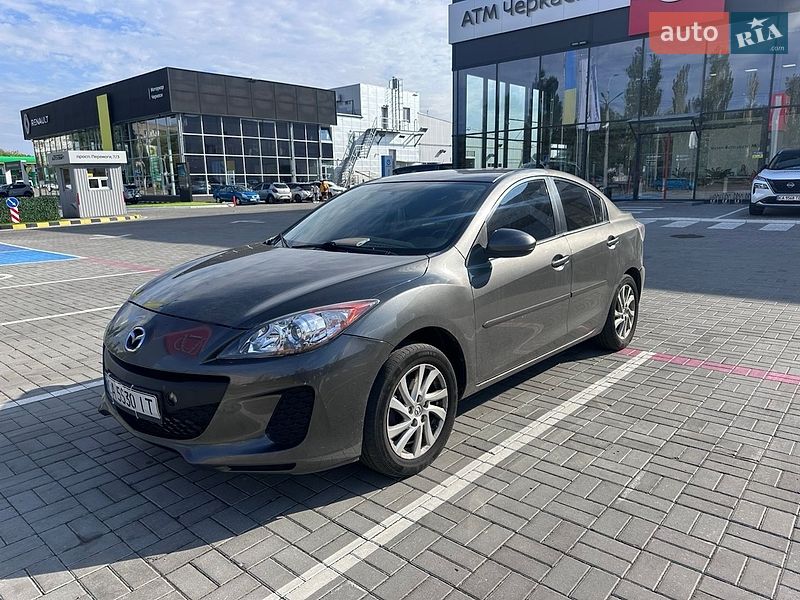 Седан Mazda 3 2011 в Черкассах