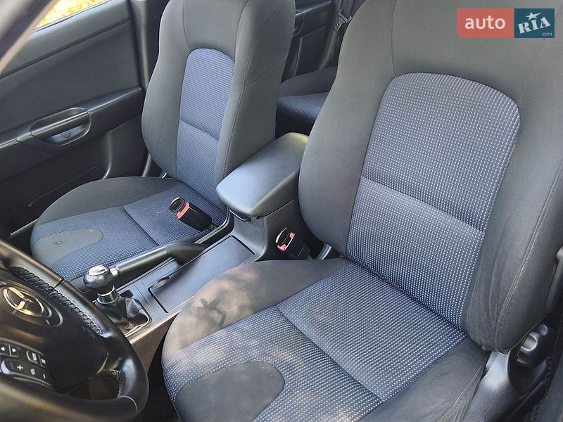 Седан Mazda 3 2005 в Черкассах