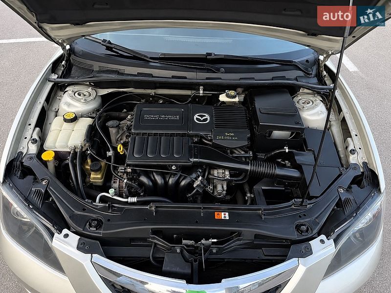 Седан Mazda 3 2006 в Ужгороде