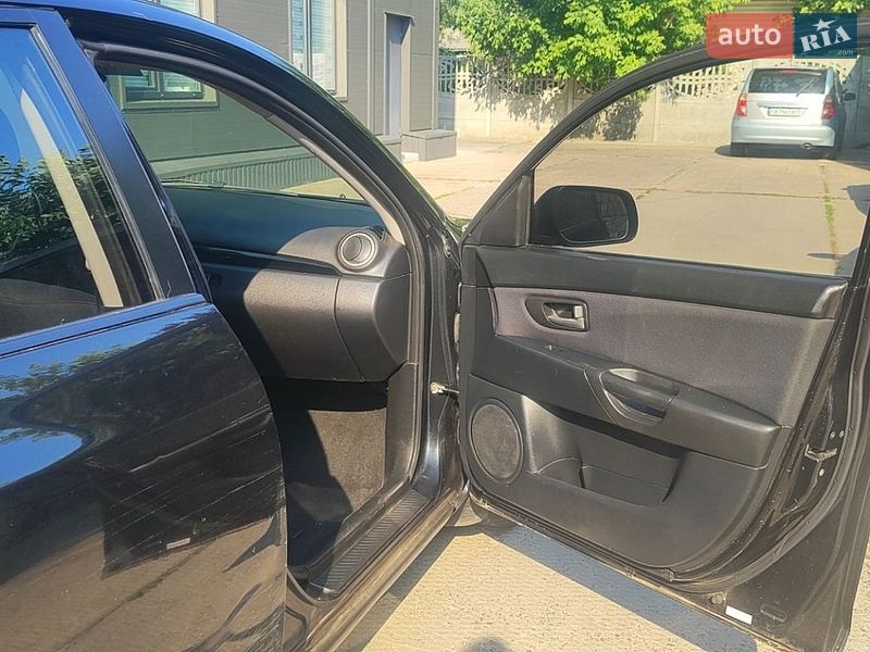Хэтчбек Mazda 3 2006 в Прилуках