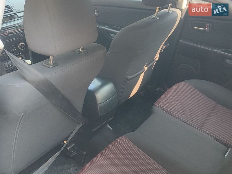 Хэтчбек Mazda 3 2006 в Прилуках