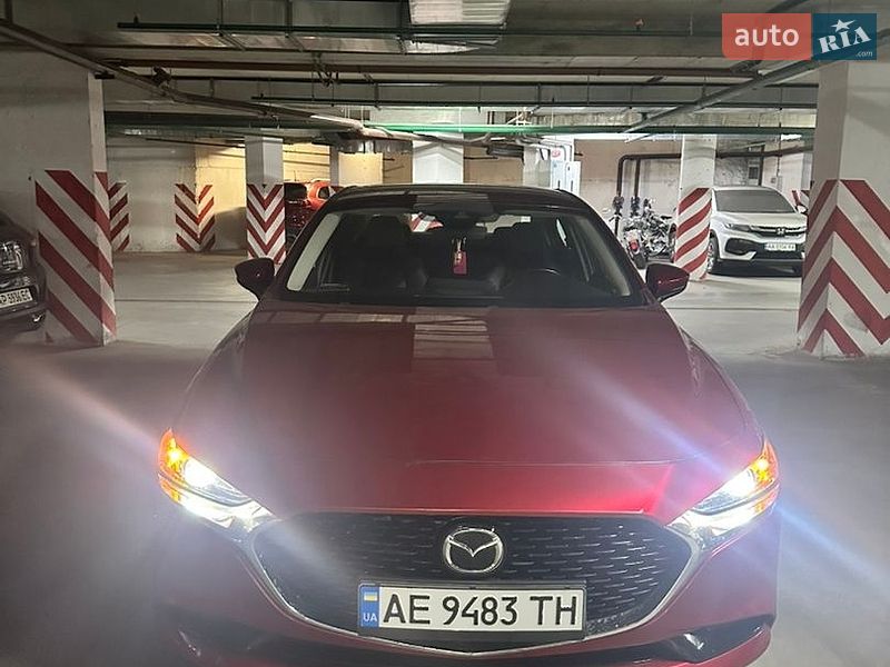 Седан Mazda 3 2019 в Киеве