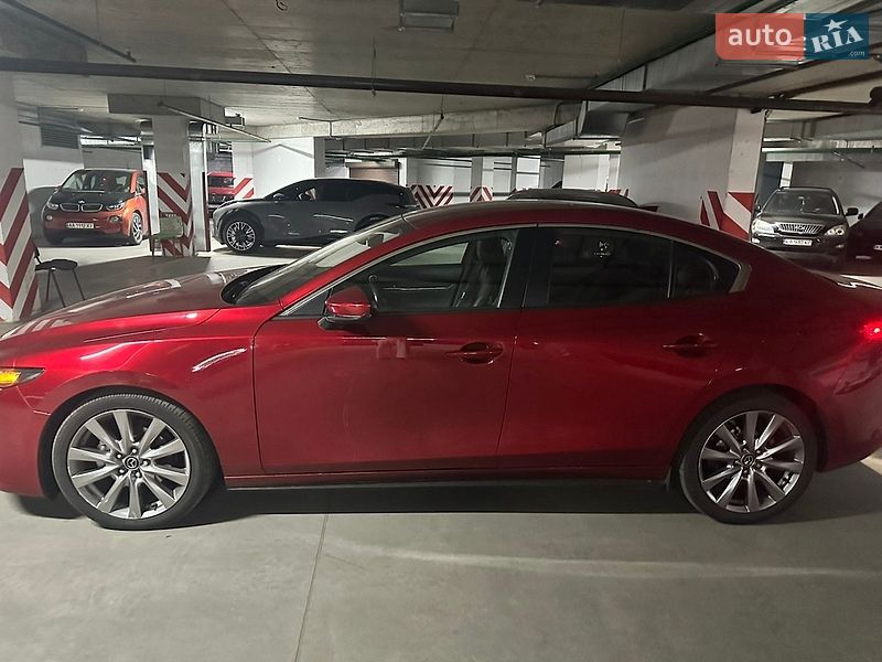 Седан Mazda 3 2019 в Киеве