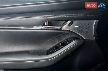 Седан Mazda 3 2019 в Киеве