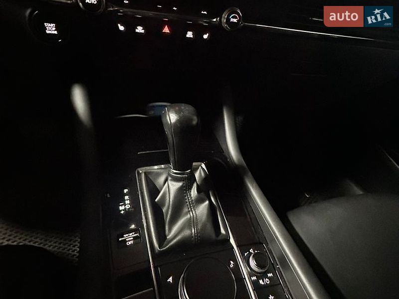Седан Mazda 3 2019 в Киеве