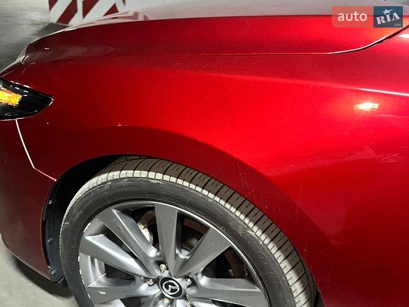 Седан Mazda 3 2019 в Киеве