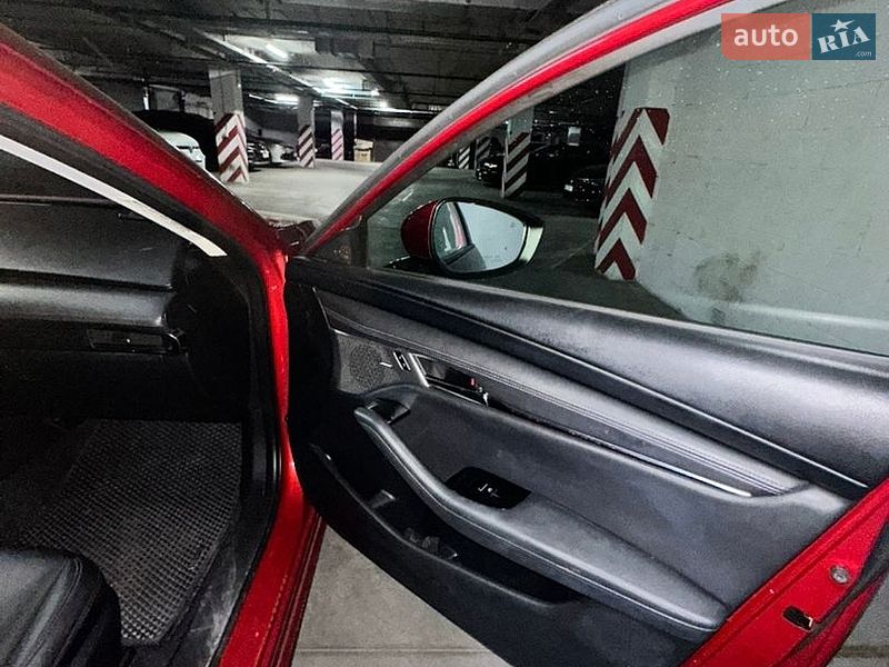 Седан Mazda 3 2019 в Киеве