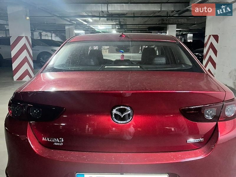 Седан Mazda 3 2019 в Киеве