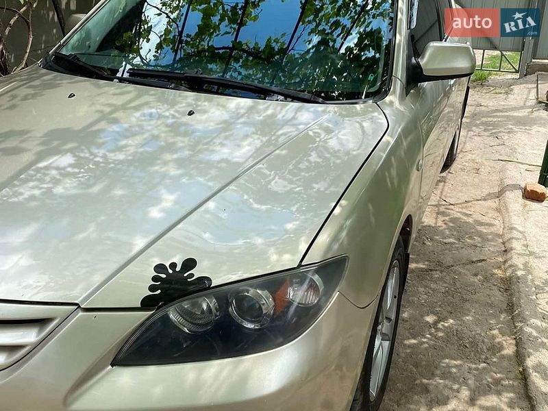 Седан Mazda 3 2004 в Кривому Розі