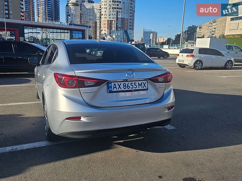 Седан Mazda 3 2018 в Харькове