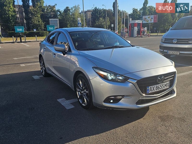 Седан Mazda 3 2018 в Харькове