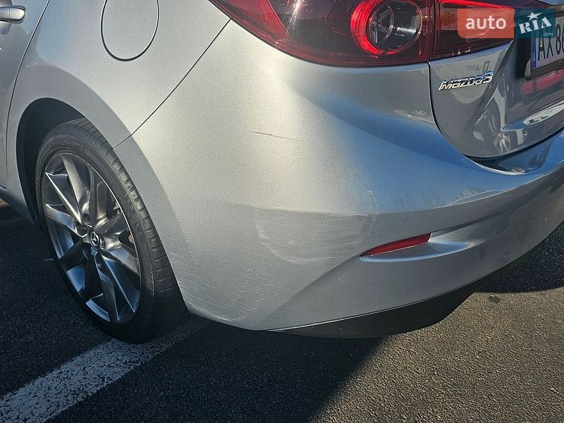 Седан Mazda 3 2018 в Харькове