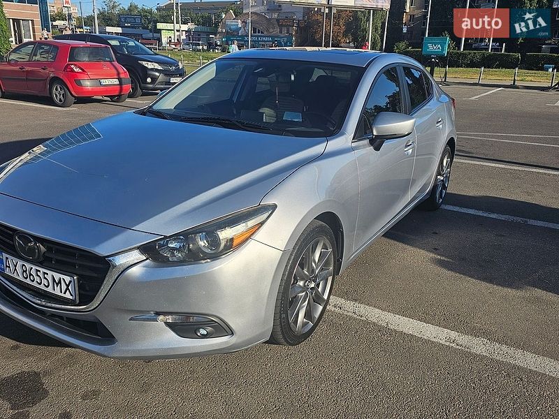 Седан Mazda 3 2018 в Харькове