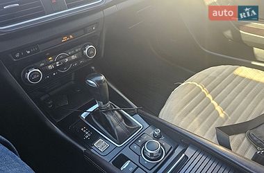 Седан Mazda 3 2018 в Харькове