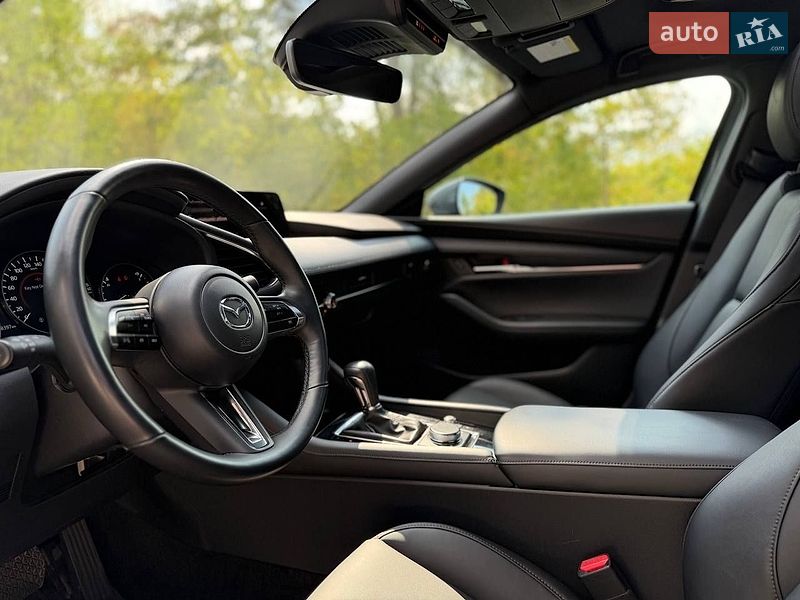 Хетчбек Mazda 3 2024 в Києві
