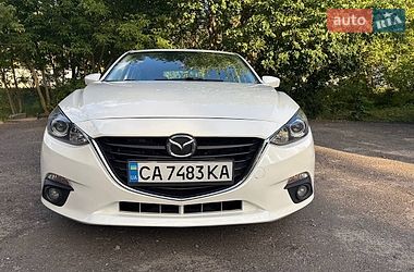 Хэтчбек Mazda 3 2016 в Киеве