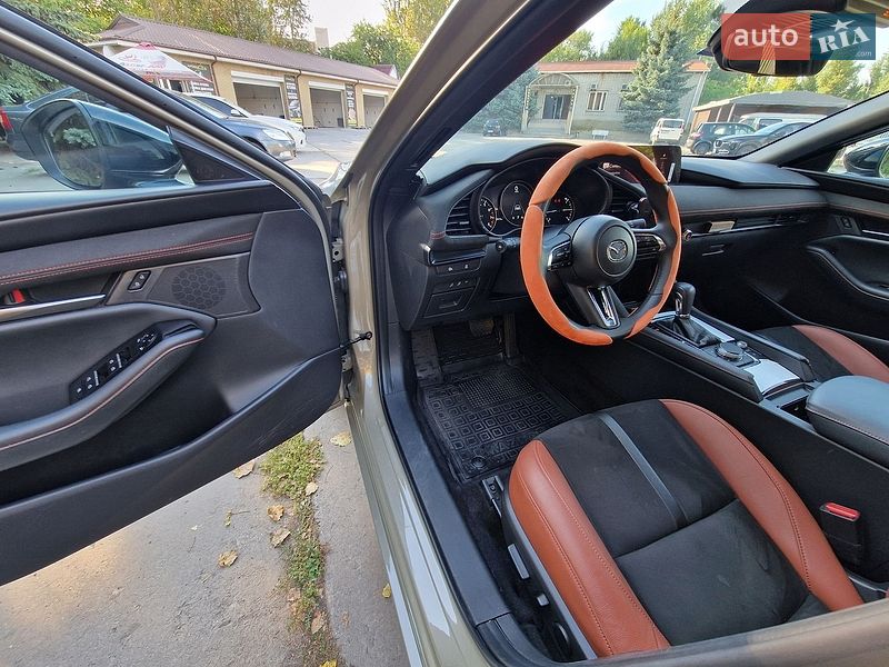 Хэтчбек Mazda 3 2023 в Днепре