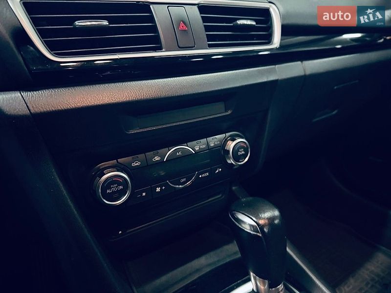 Седан Mazda 3 2013 в Киеве фото 20 Седан Mazda 3 2013 в Киеве
