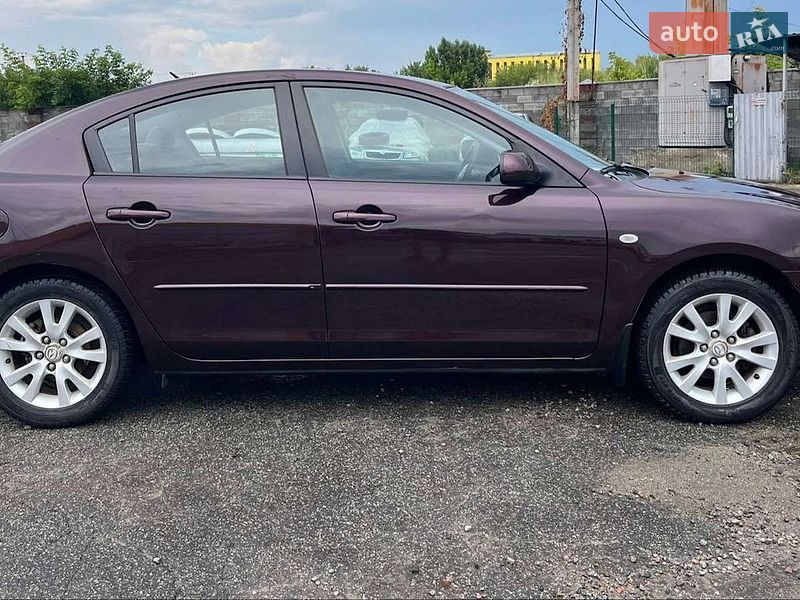 Седан Mazda 3 2008 в Киеве