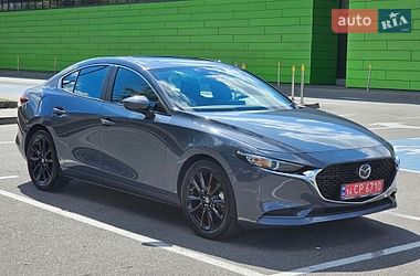 Седан Mazda 3 2023 в Киеве
