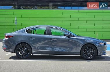 Седан Mazda 3 2023 в Киеве