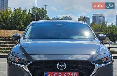 Седан Mazda 3 2023 в Киеве