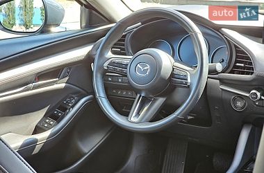 Седан Mazda 3 2023 в Киеве